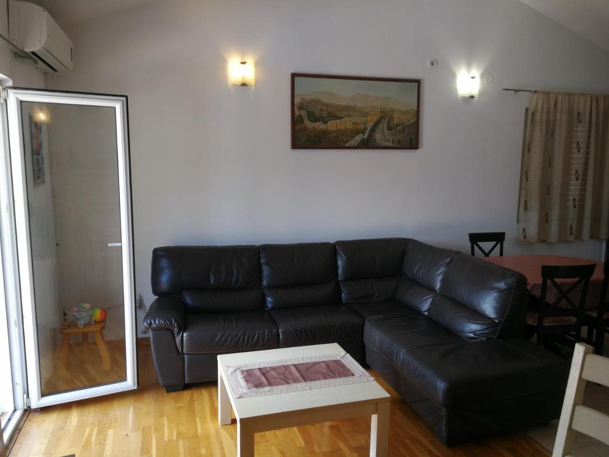 Tim Apartment Котор Екстериор снимка